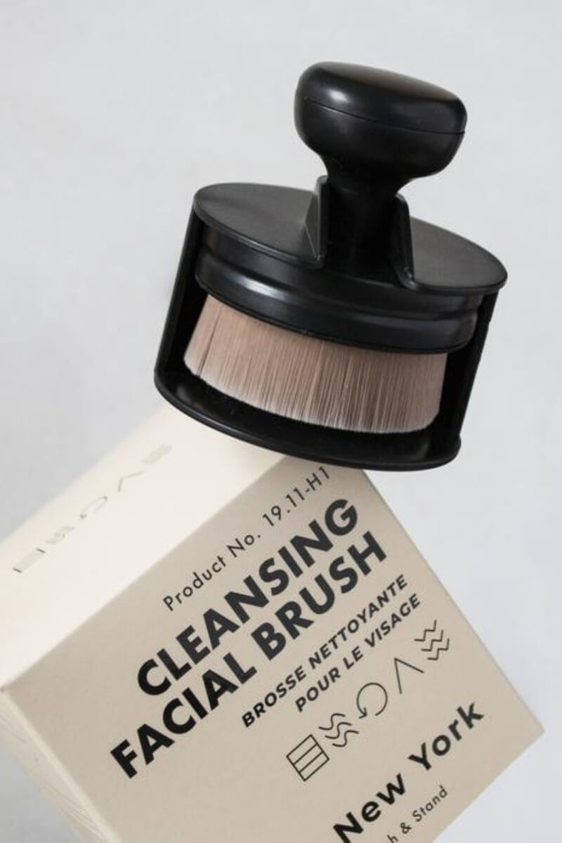 Alder New York Cleansing Facial Brush