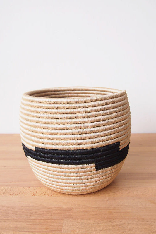 Amsha Runda Honey Pot Basket