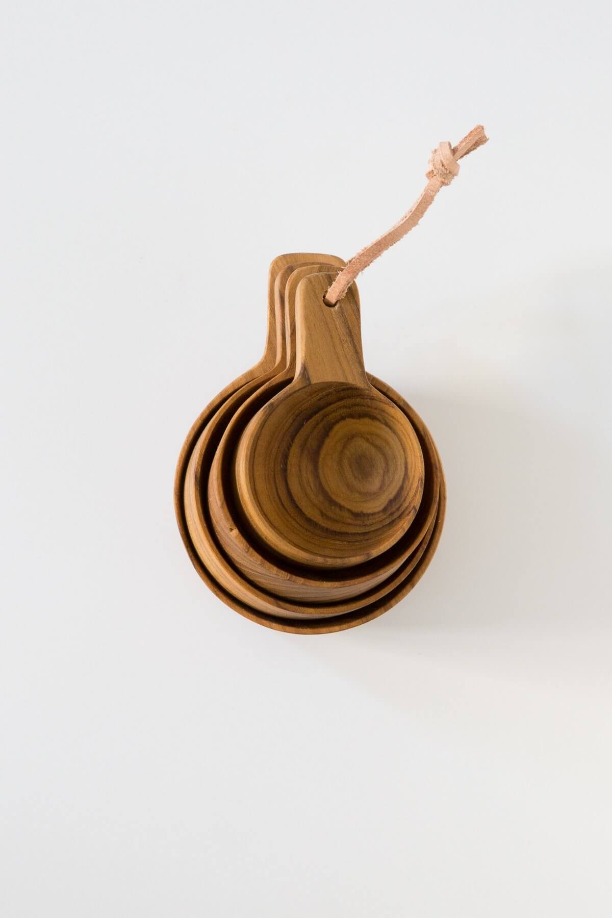 Be Home Teak Measuring Cup Set