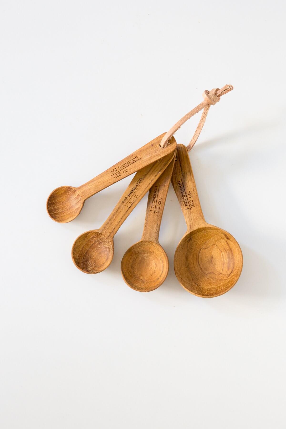 Teak Measuring Spoons Set