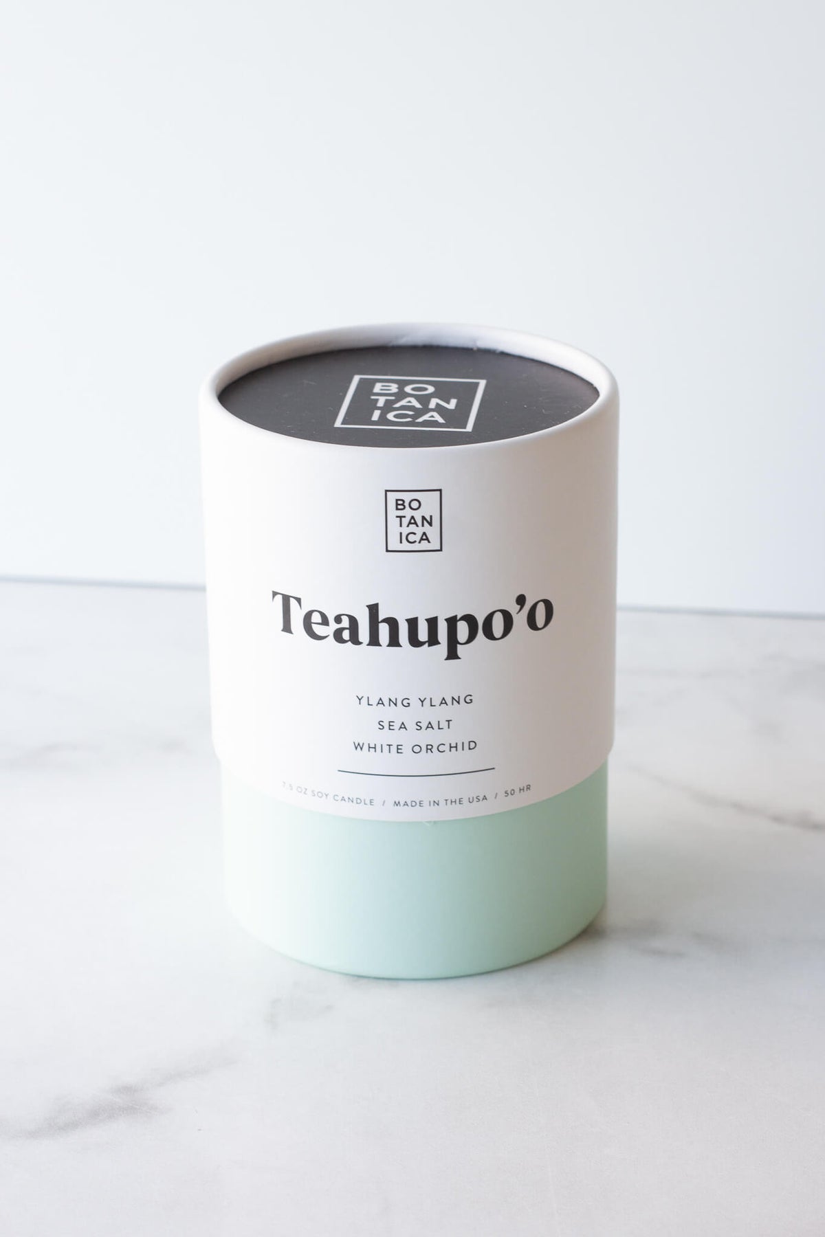 Botanica Teahupo&#39;o Soy Candle