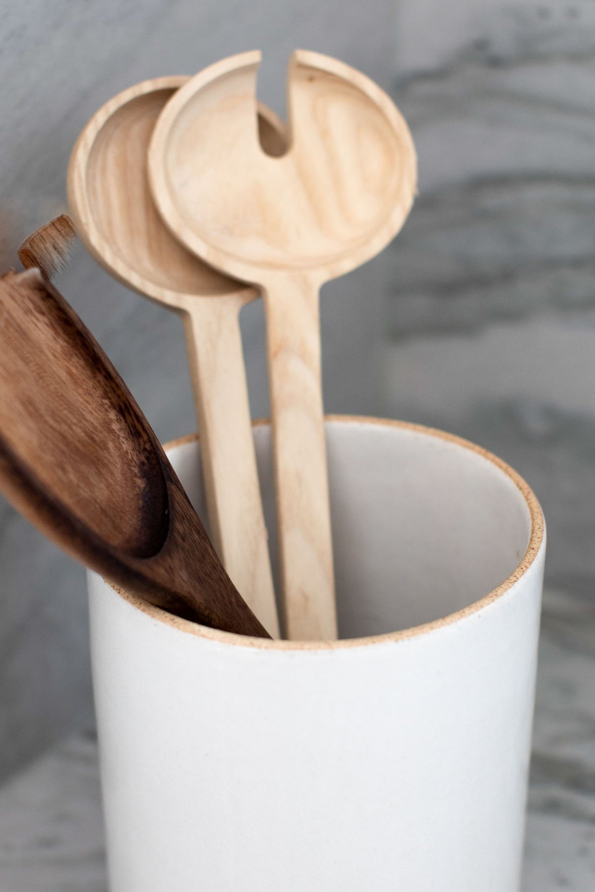 Convivial Minimal Utensil Crock