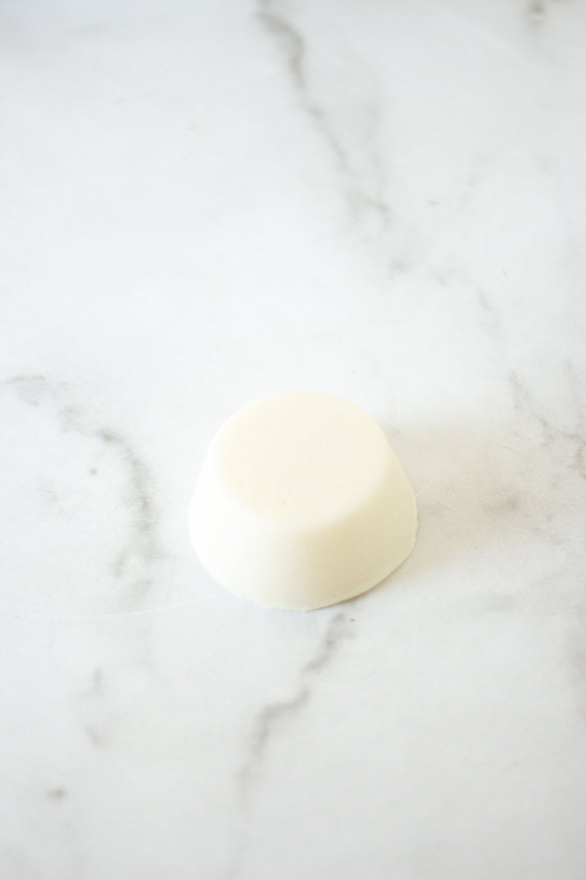 Etta + Billie Grapefruit Cardamom Sea Salt Body Scrub Bar