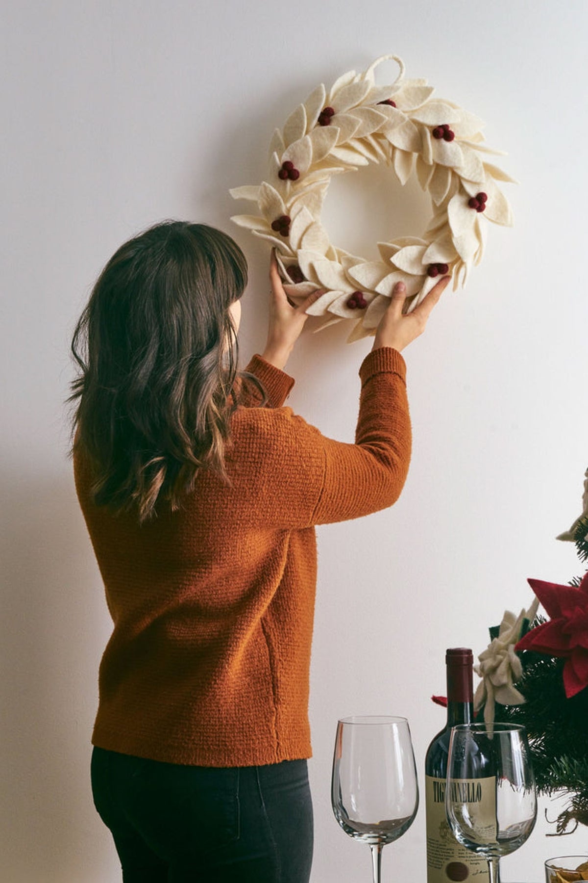 Global Goods Partners Felt White Holiday Wreath