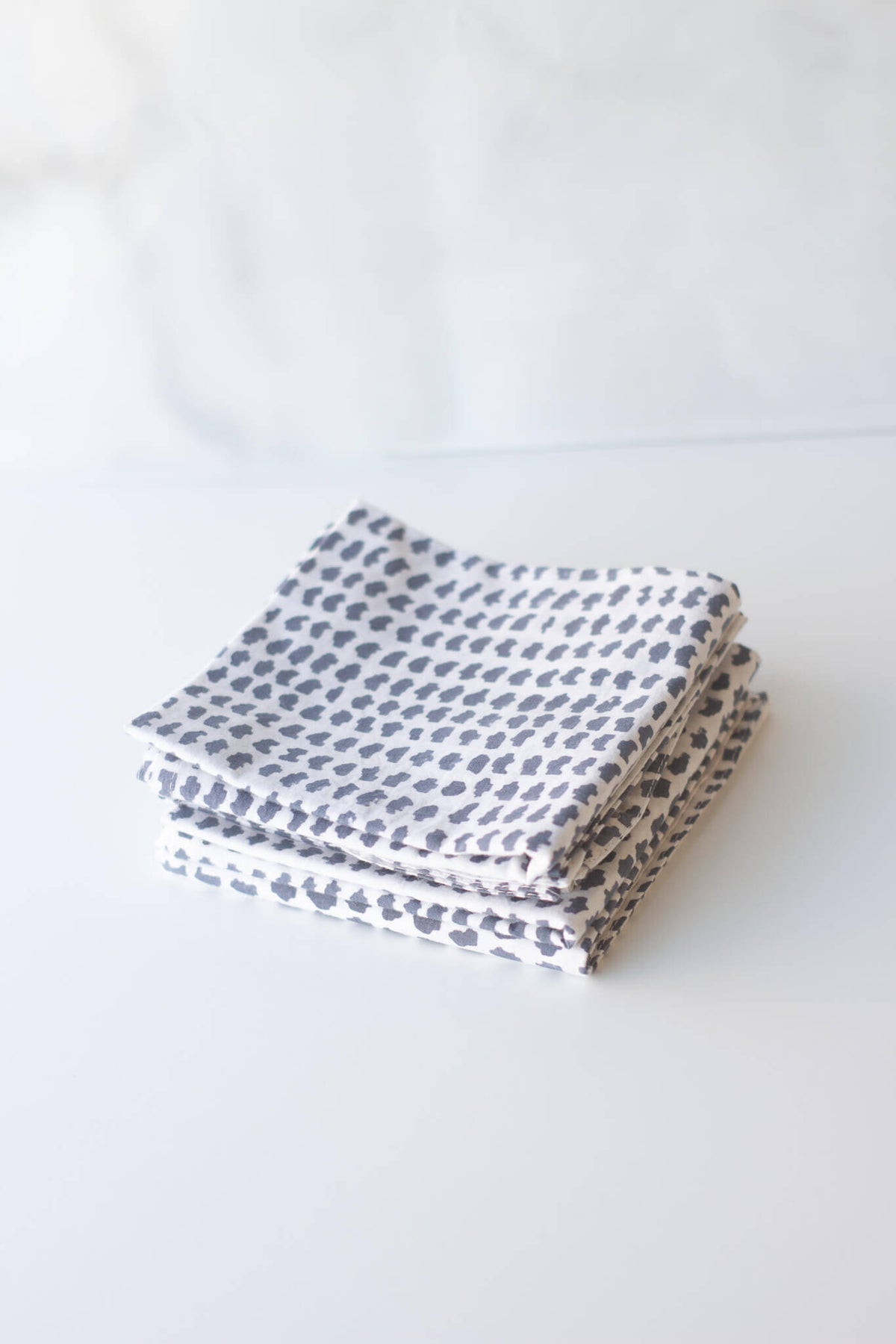 Gray Market Charcoal Dot Napkin Set