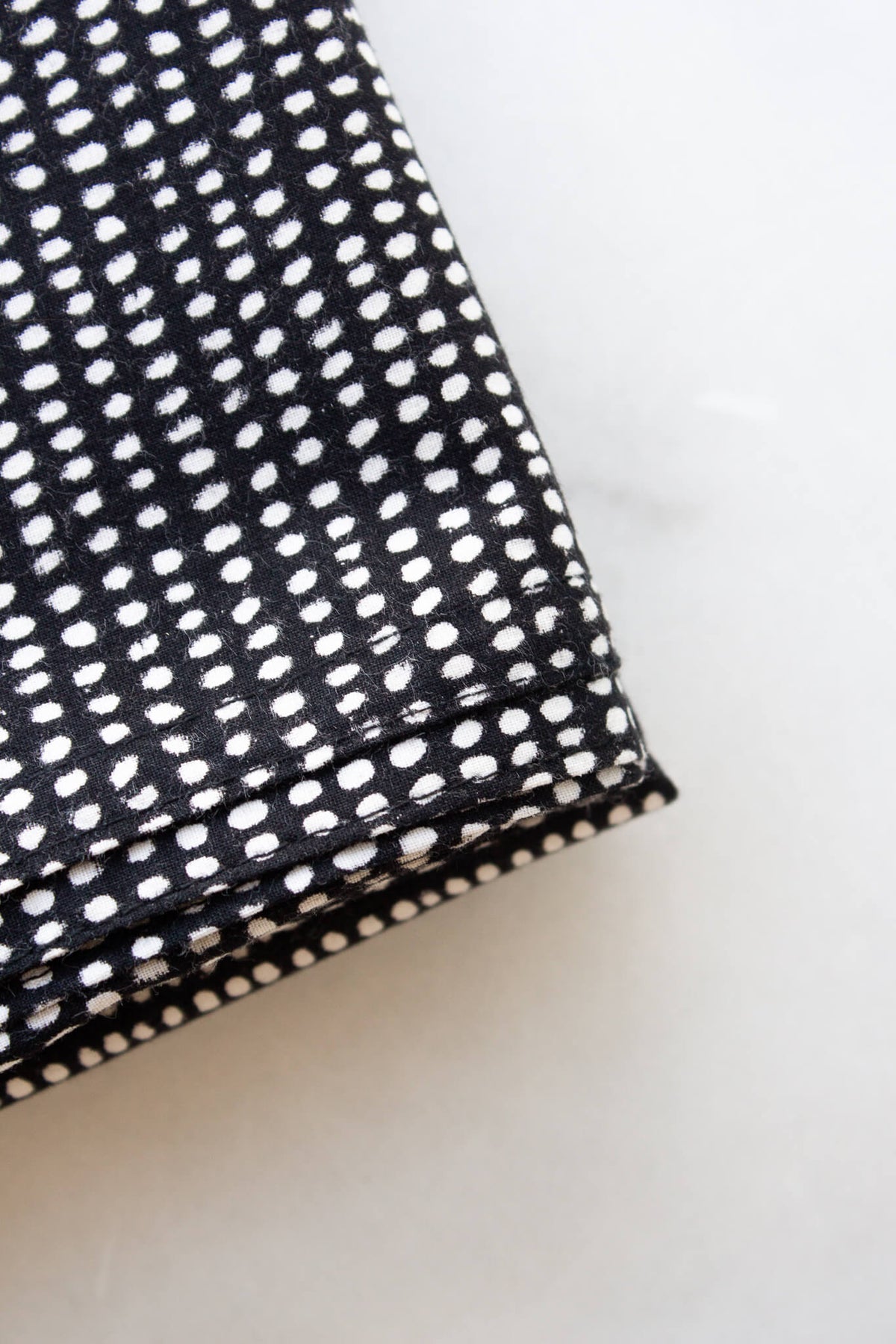 Gray Market Tiny Dot Midnight Napkin Set