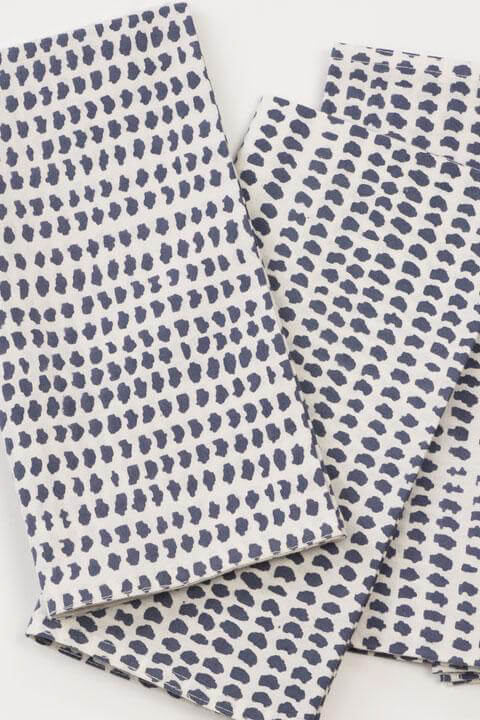 Gray Market Charcoal Dot Napkin Set