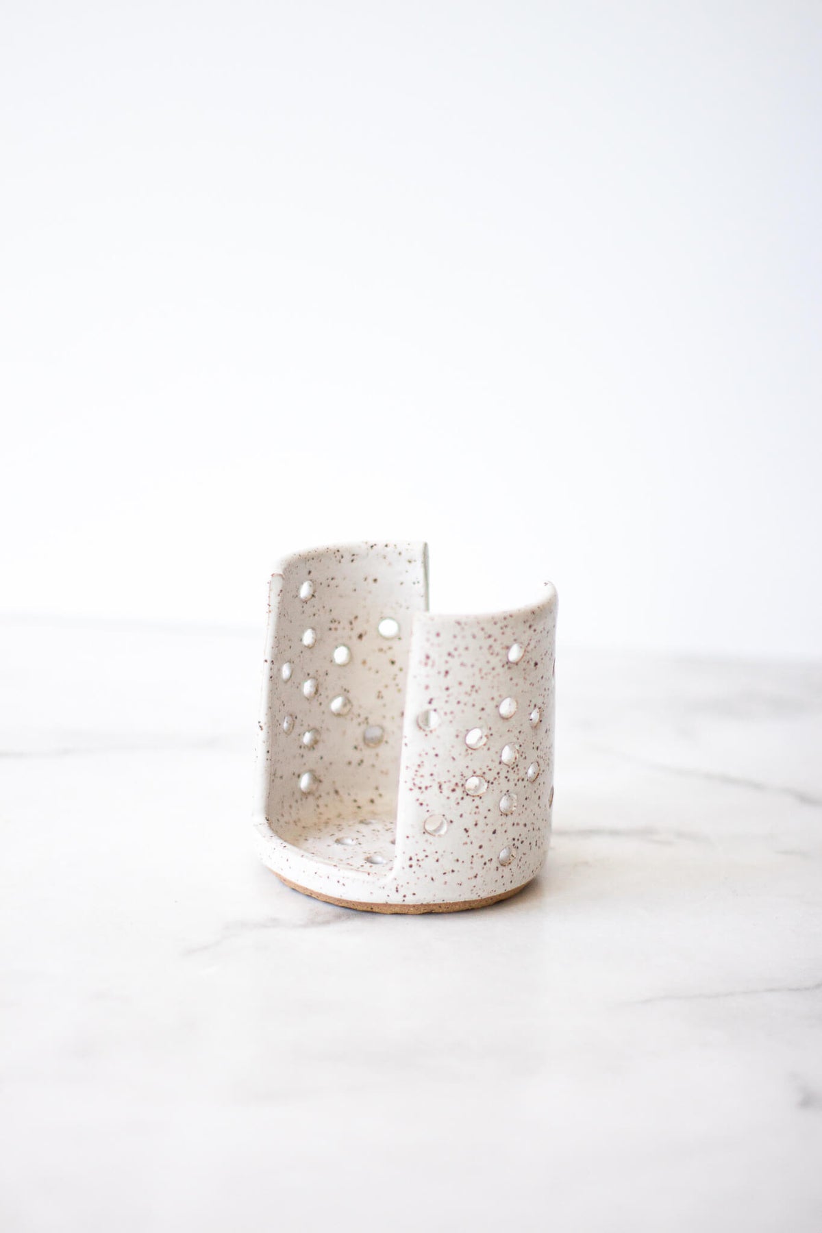 Rachael Pots Clay Sponge Holder